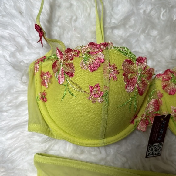 BRAND NEW ADORE ME Daphne Push Up bra and panty set size 34C light green - Picture 2 of 7